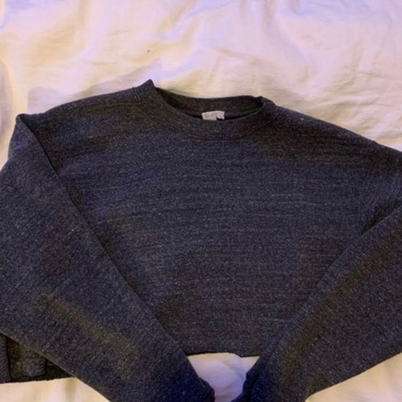 BRANDY MELVILLE TOP!! - Picture 4 of 4